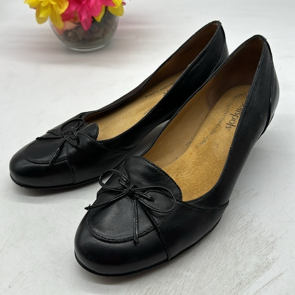 Softspots Black Low Heels with Bow Size 9 LOW5449